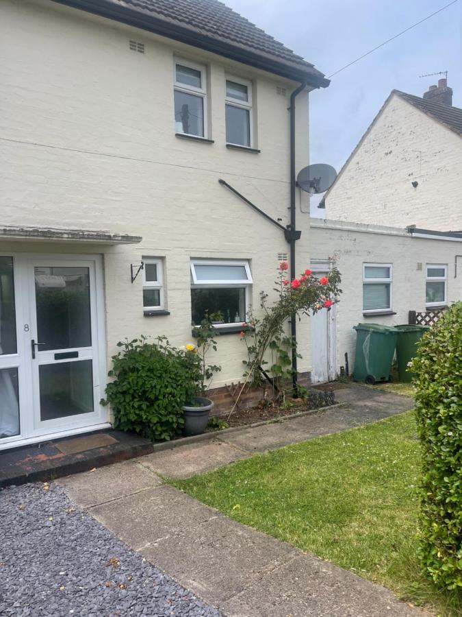 House Number 8 Sleeps Up To 6 People With Smart Tvs In Every Room Wellington (Shropshire) Exterior foto