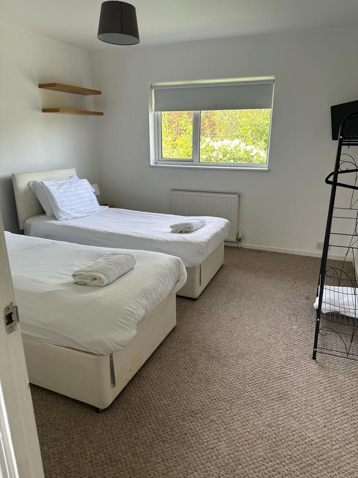 House Number 8 Sleeps Up To 6 People With Smart Tvs In Every Room Wellington (Shropshire) Exterior foto